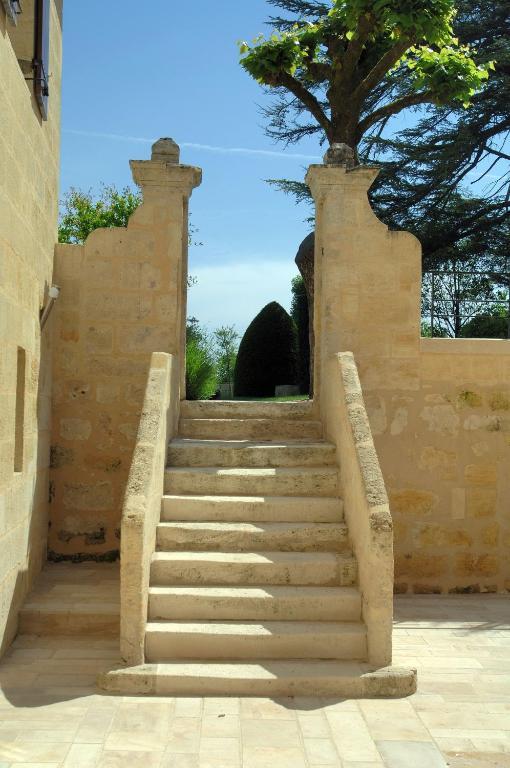 Hotel Au Logis Des Remparts Saint-Émilion المظهر الخارجي الصورة