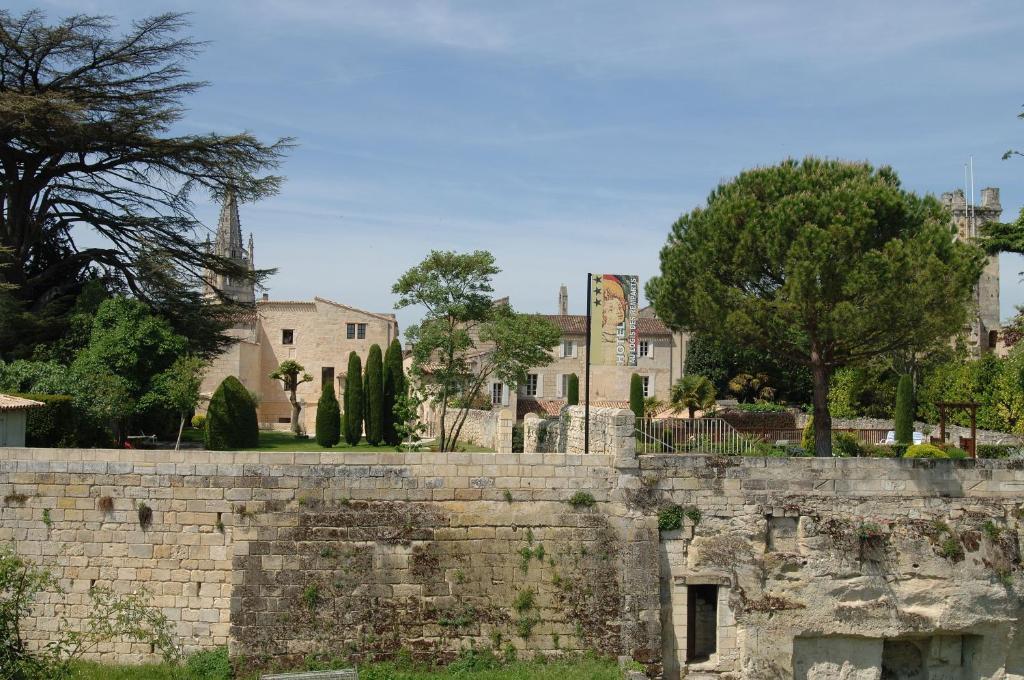 Hotel Au Logis Des Remparts Saint-Émilion المظهر الخارجي الصورة